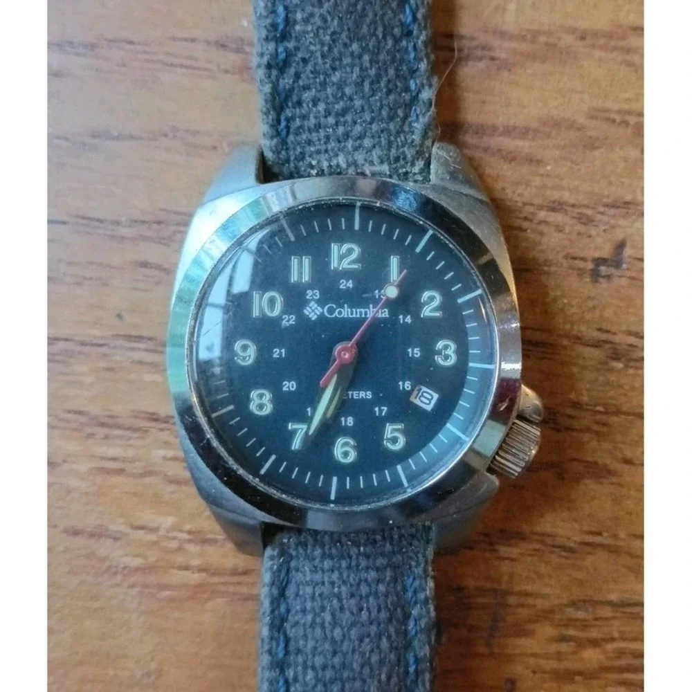 Columbia Watch-Water Resistant-Stainless Steel Caseback- CL 1209‎ - Works - READ
